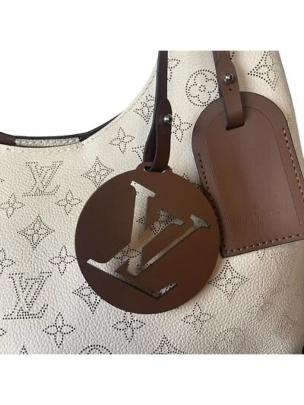 Louis Vuitton Monogram Carmel Hobo Mahina Leather Shoulder Tote Bag - Picture 5 of 10